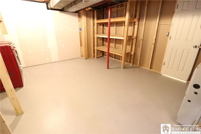 7 Karen Drive, Hanover, NY 14136