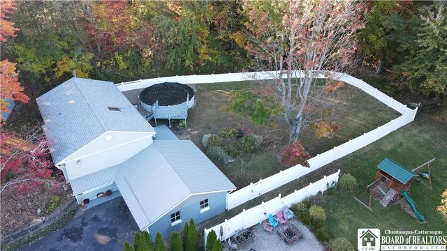 7 Karen Drive, Hanover, NY 14136