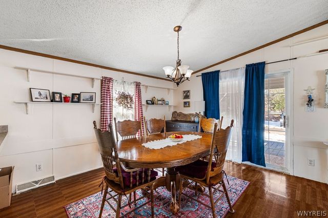 1407 Breeze Way East, Newfane, NY 14108