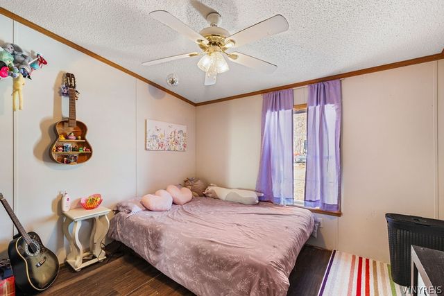 1407 Breeze Way East, Newfane, NY 14108