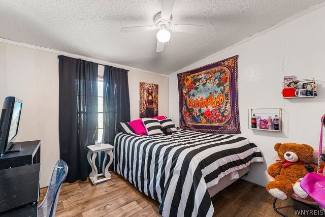 1407 Breeze Way East, Newfane, NY 14108