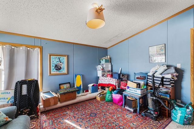 1407 Breeze Way East, Newfane, NY 14108