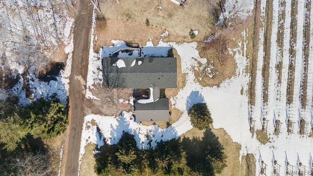 1407 Breeze Way East, Newfane, NY 14108