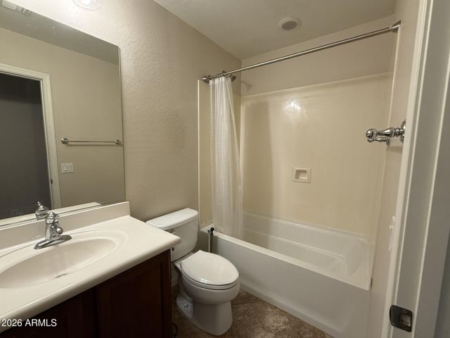 3975 E Melinda Drive, Phoenix, AZ 85050