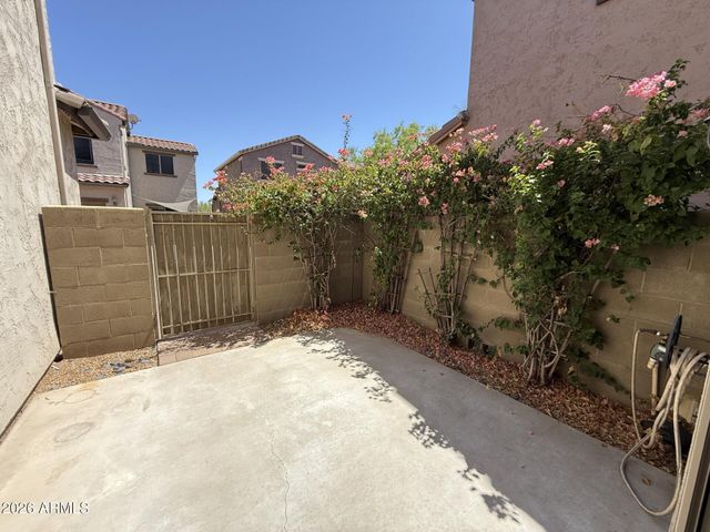 3975 E Melinda Drive, Phoenix, AZ 85050