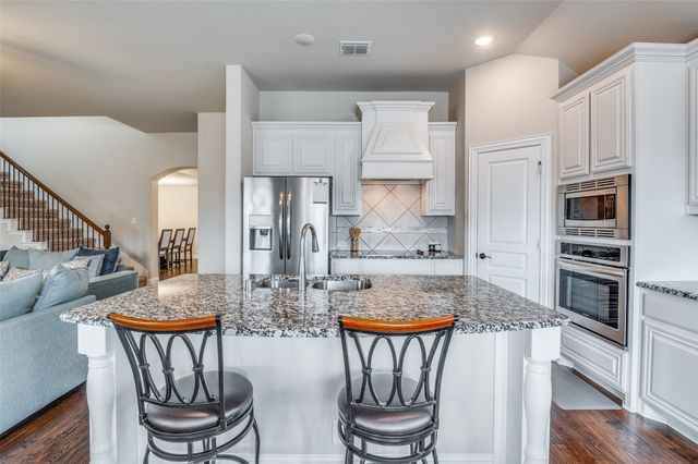 734 Staghorn Street, Midlothian, TX 76065