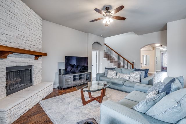 734 Staghorn Street, Midlothian, TX 76065