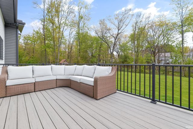 50824 Brownstone Drive, Granger, IN 46530