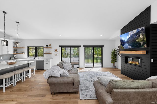 50824 Brownstone Drive, Granger, IN 46530