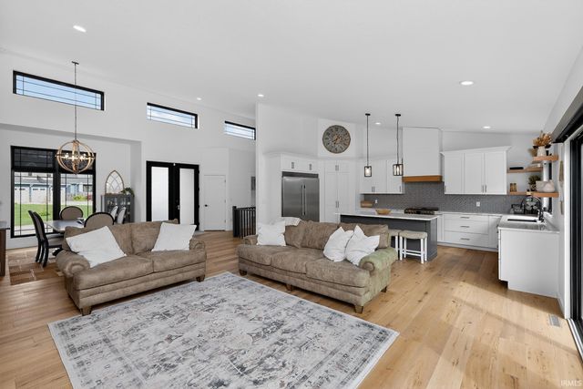 50824 Brownstone Drive, Granger, IN 46530