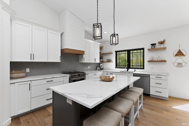 50824 Brownstone Drive, Granger, IN 46530