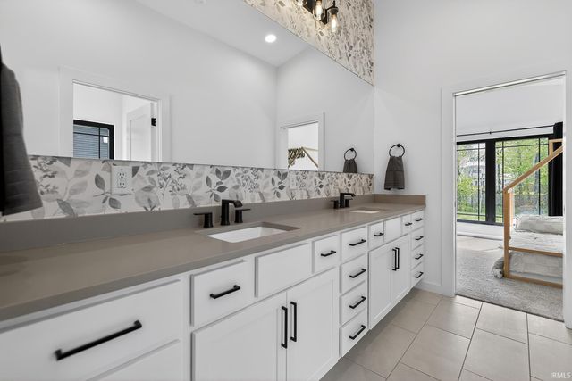 50824 Brownstone Drive, Granger, IN 46530