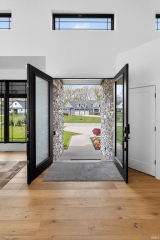 50824 Brownstone Drive, Granger, IN 46530