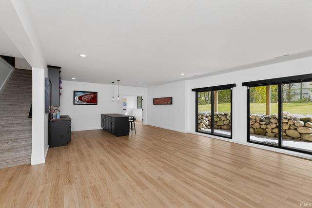 50824 Brownstone Drive, Granger, IN 46530