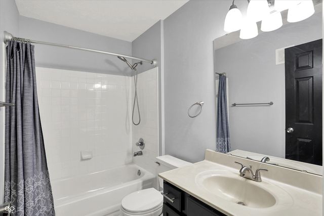 8418 Glenwillow Lane 103, Indianapolis, IN 46278