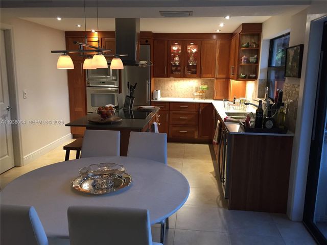 13253 SW 111 TE 3, Miami, FL 33186