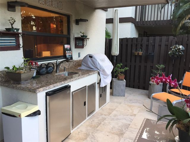 13253 SW 111 TE 3, Miami, FL 33186