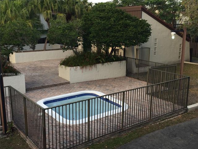 13253 SW 111 TE 3, Miami, FL 33186