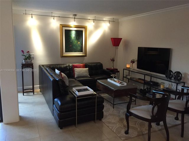 13253 SW 111 TE 3, Miami, FL 33186