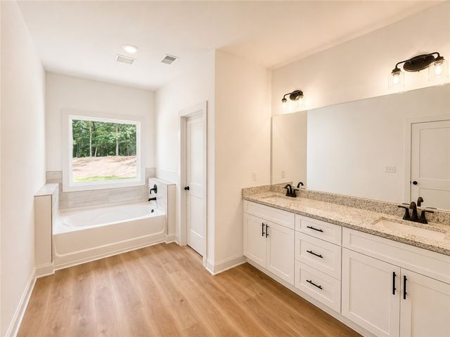 503 Chickasaw Drive, Westminster, SC 29693