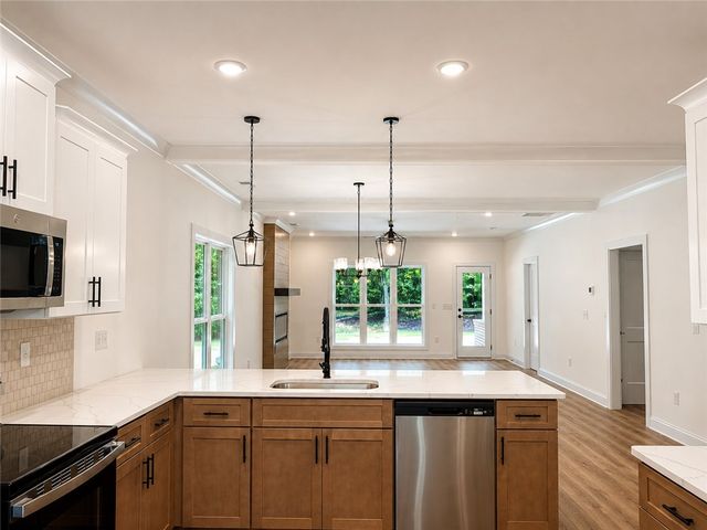 503 Chickasaw Drive, Westminster, SC 29693