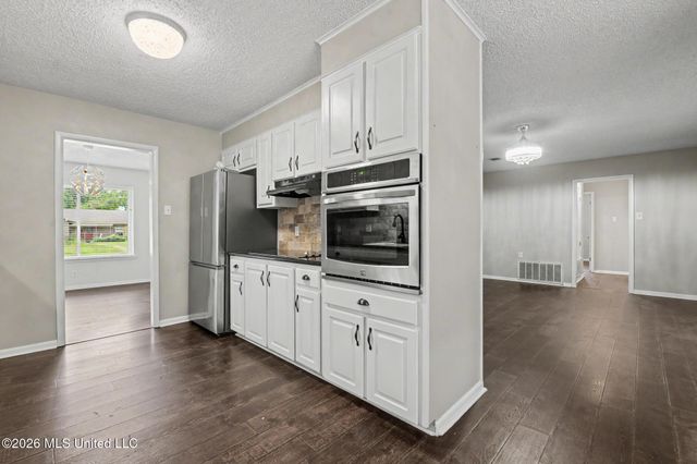 15290 N Parkwood Drive, Gulfport, MS 39503