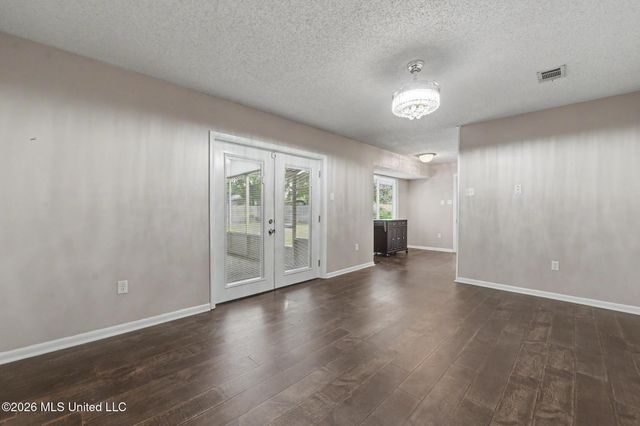 15290 N Parkwood Drive, Gulfport, MS 39503