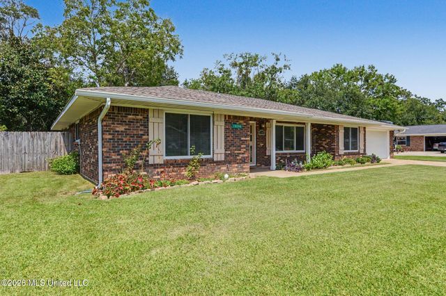 15290 N Parkwood Drive, Gulfport, MS 39503