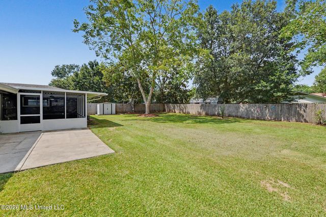 15290 N Parkwood Drive, Gulfport, MS 39503