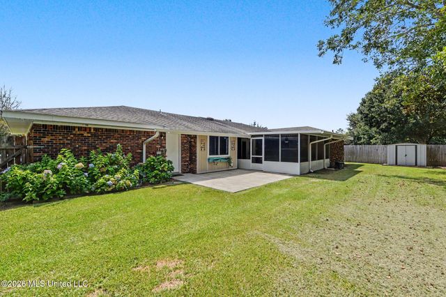 15290 N Parkwood Drive, Gulfport, MS 39503