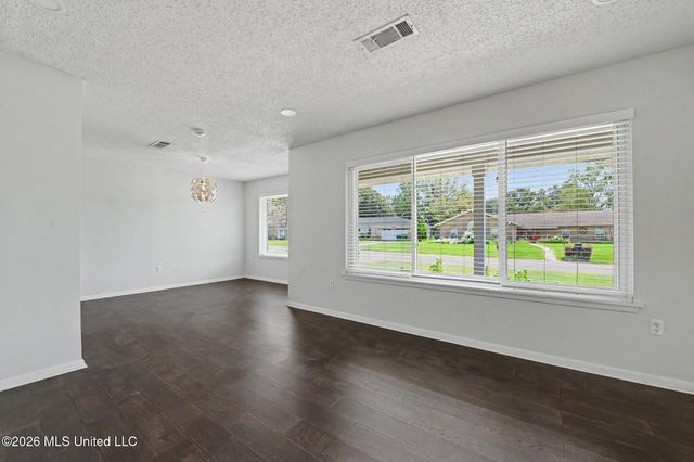 15290 N Parkwood Drive, Gulfport, MS 39503