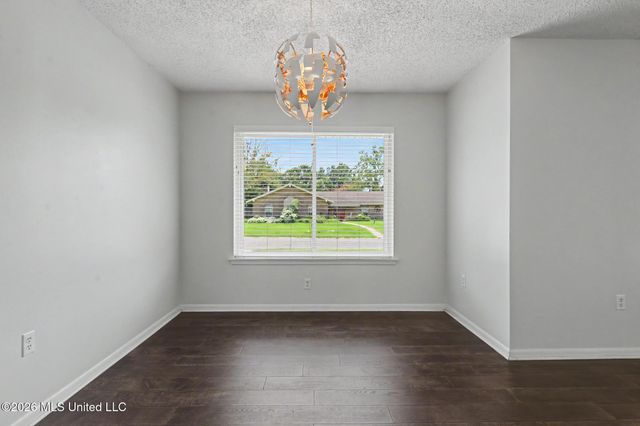 15290 N Parkwood Drive, Gulfport, MS 39503