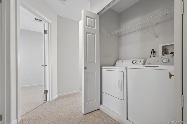 13 Parkridge Court, Huntington, NY 11743