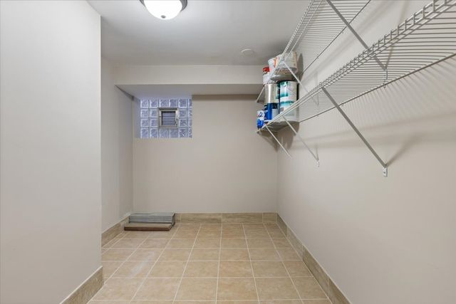 5324 N Laramie Avenue, Chicago, IL 60630