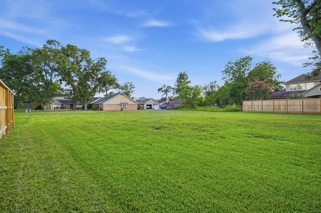 0 Penn Manor Court, Houston, TX 77055