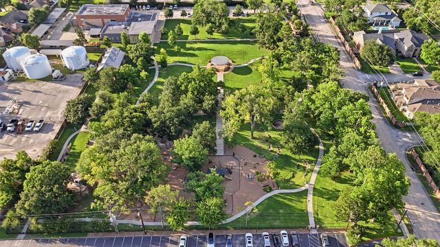 0 Penn Manor Court, Houston, TX 77055