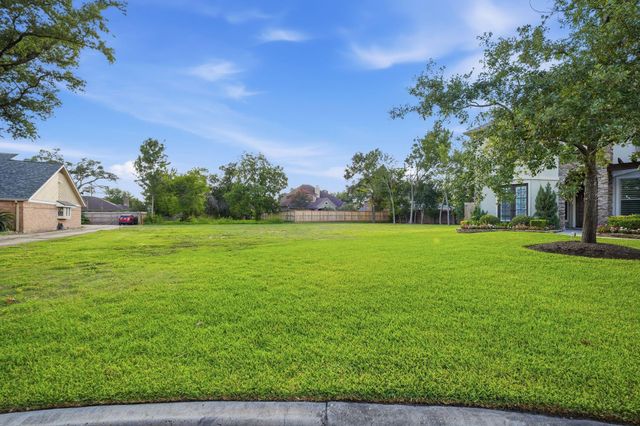0 Penn Manor Court, Houston, TX 77055