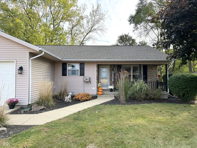 617 S Gregory Lane, Otterbein, IN 47970