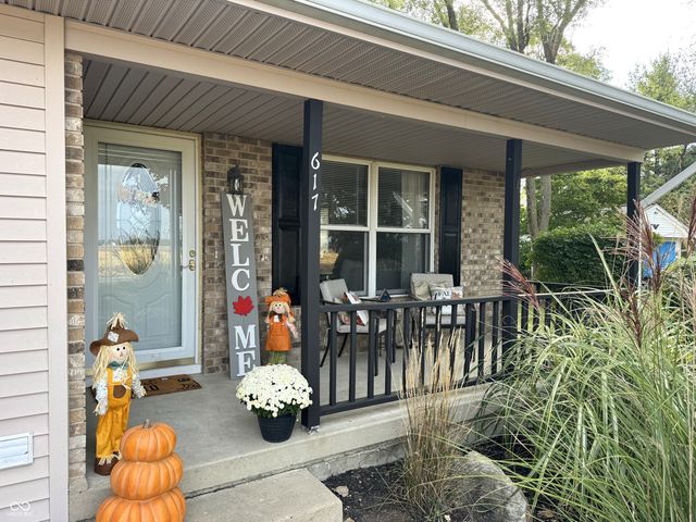 617 S Gregory Lane, Otterbein, IN 47970