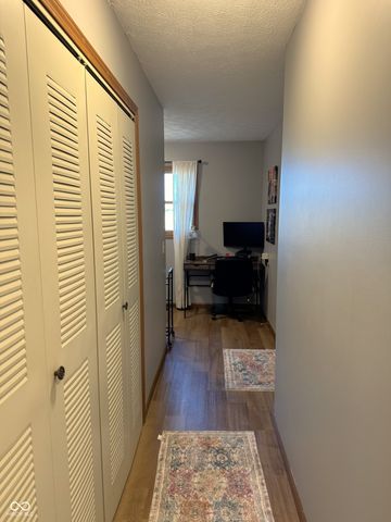 617 S Gregory Lane, Otterbein, IN 47970