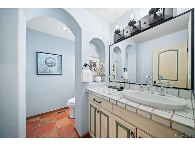 1034 S Franklin St, Denver, CO 80209