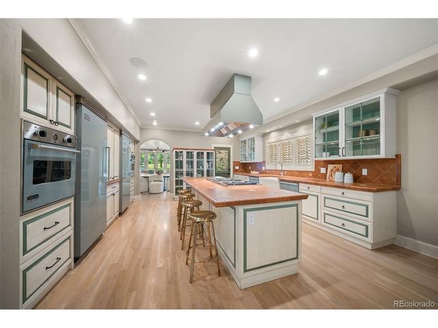 1034 S Franklin St, Denver, CO 80209