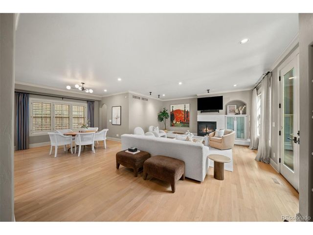 1034 S Franklin St, Denver, CO 80209