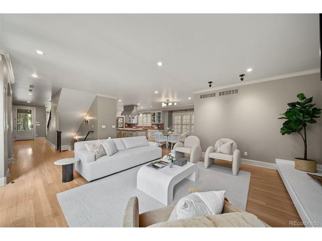 1034 S Franklin St, Denver, CO 80209