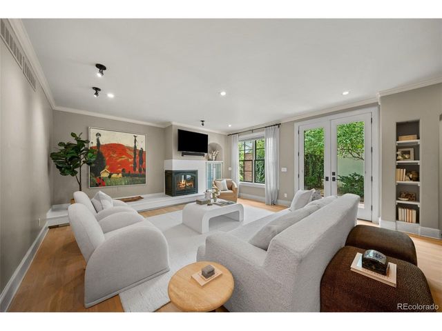 1034 S Franklin St, Denver, CO 80209