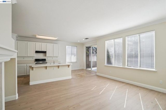 4902 Alterra Way, Sacramento, CA 95835