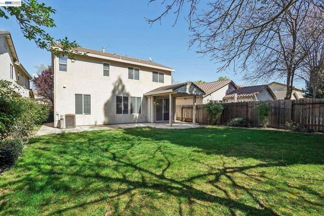 4902 Alterra Way, Sacramento, CA 95835