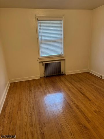 257 Illinois Ave, Paterson City, NJ 07503