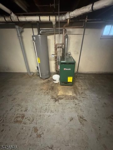 257 Illinois Ave, Paterson City, NJ 07503