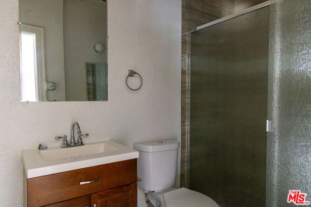 661 Shatto Place 201, Los Angeles, CA 90005